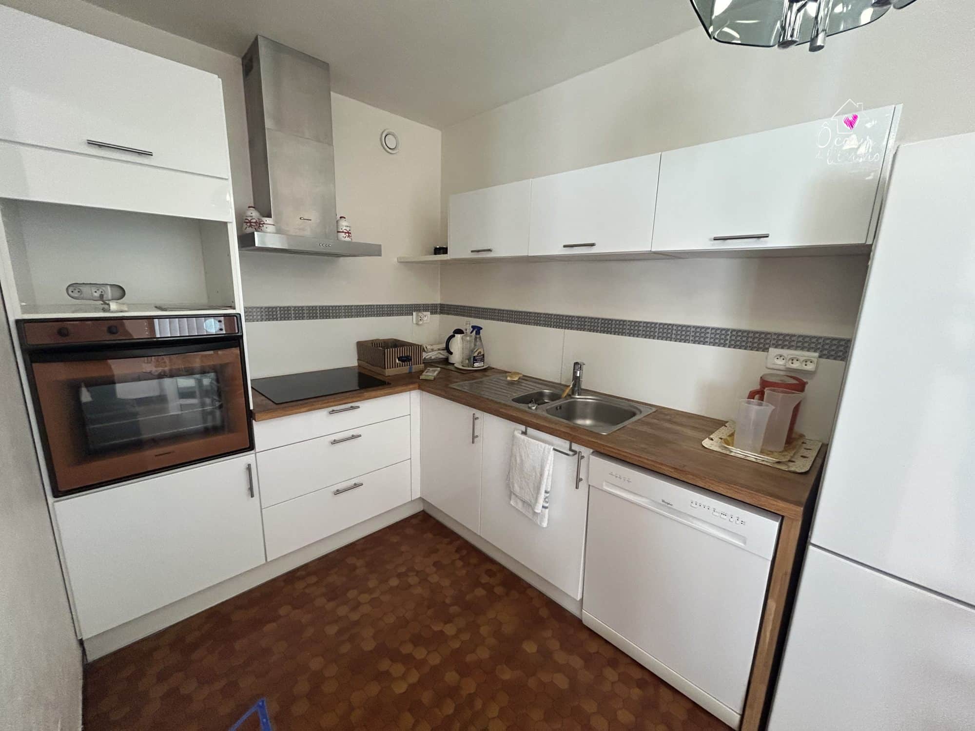 APPARTEMENT AVEC TERRASSE