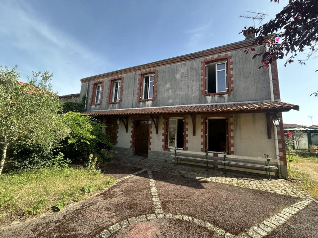 Maison à vendre - Vezins - Ancienne Avec Piscine