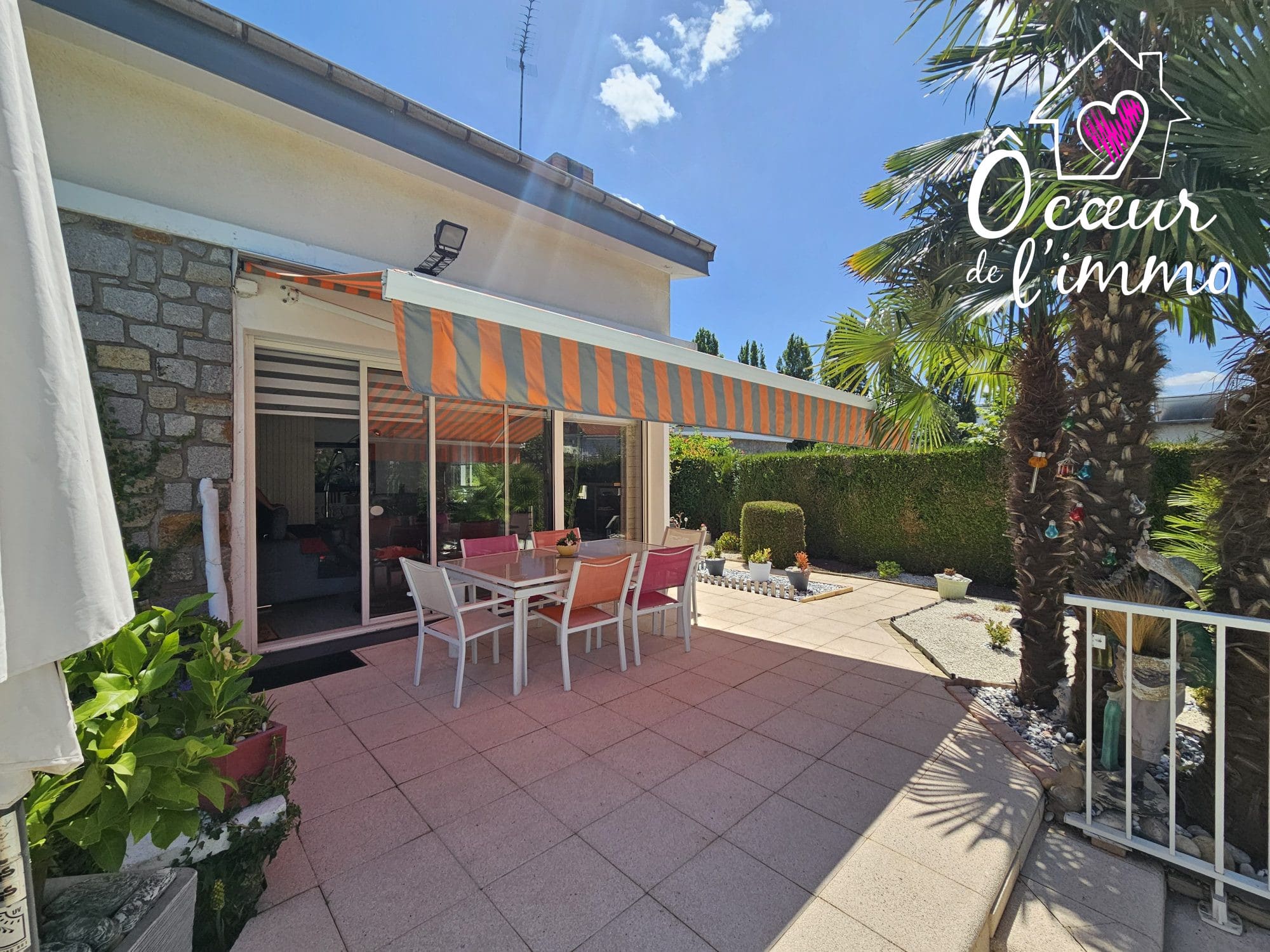 PAVILLON AVEC PISCINE et CLIMATISATION