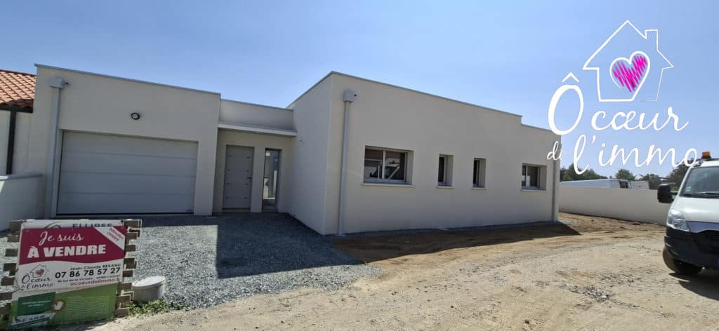 Maison à vendre - Cholet - à Toit Plat : 3 Chambres + 2 Sales d’Eaus + Garage….
