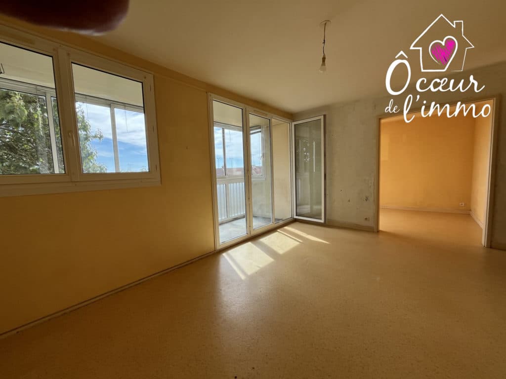 Appartement à vendre - Cholet - à Rénover T4