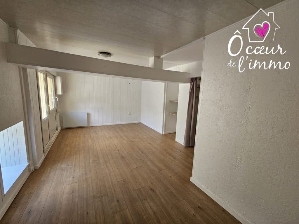 Maison à vendre - Trémentines - Plain Pied