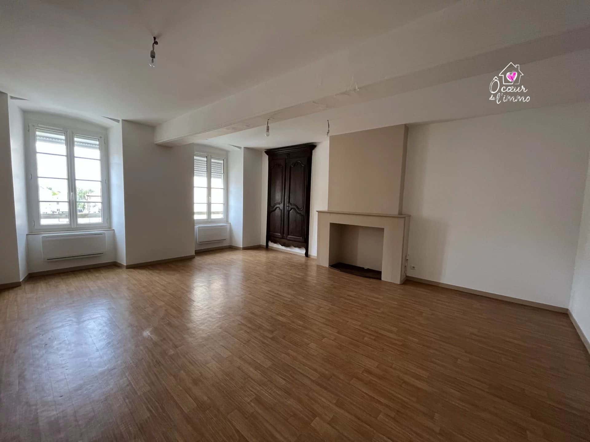VEZINS APPARTEMENT 2CH