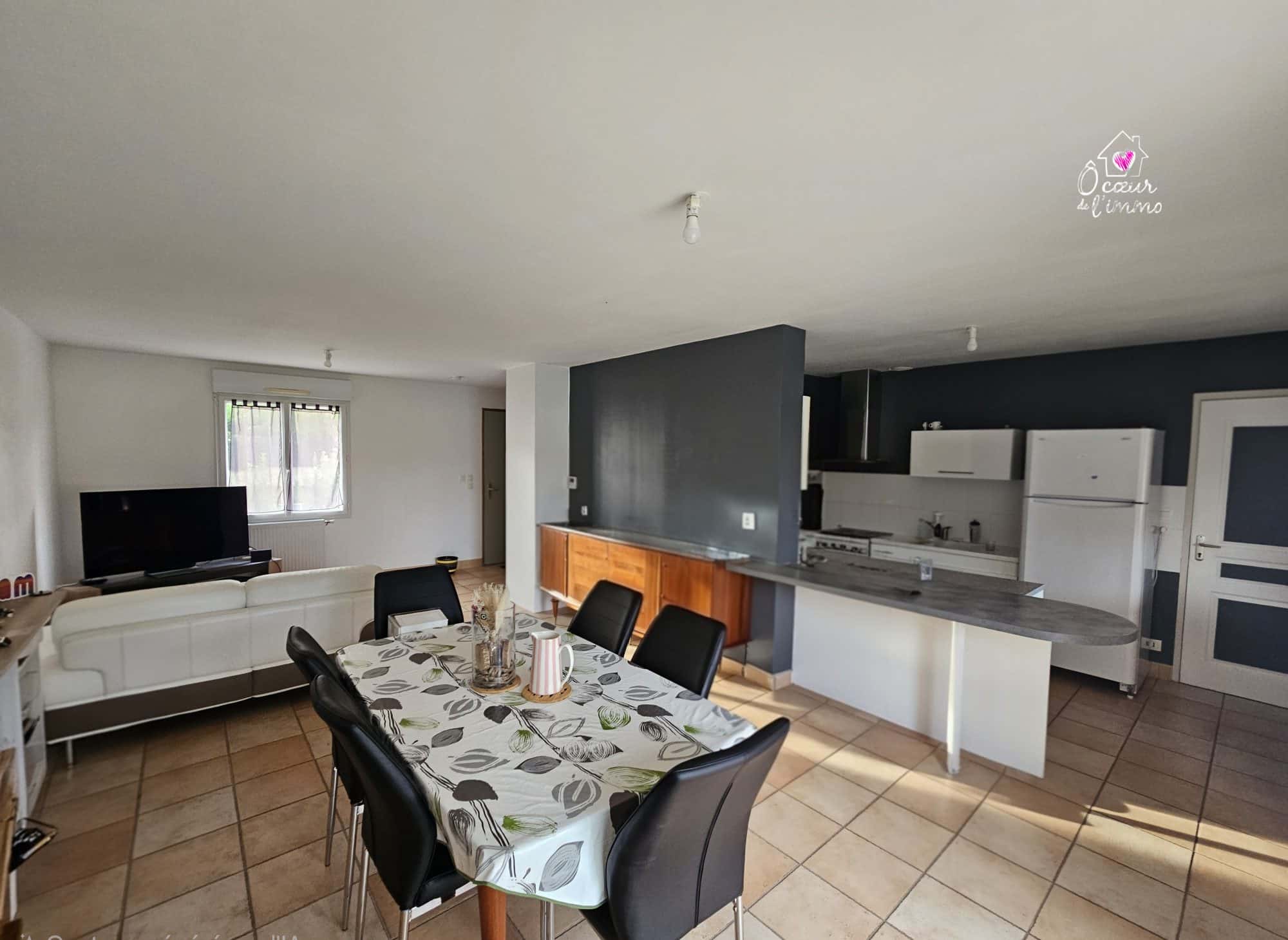 MAISON MEUBLEE 3 CHAMBRES NUAILLE