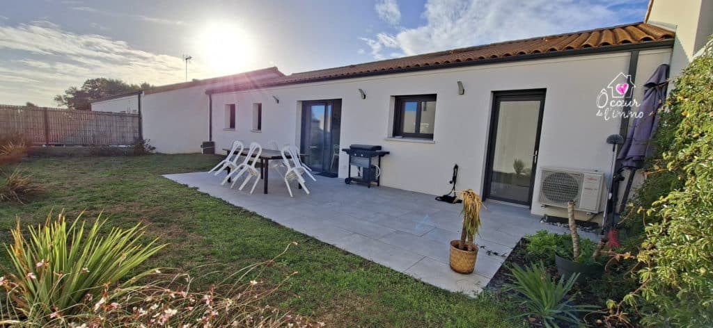 Maison à vendre - Bégrolles-en-Mauges - Plain Pied de 2024 : 3 Chambres + Garage